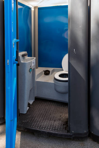 Best Portable restroom trailer rental  in Walbridge, OH