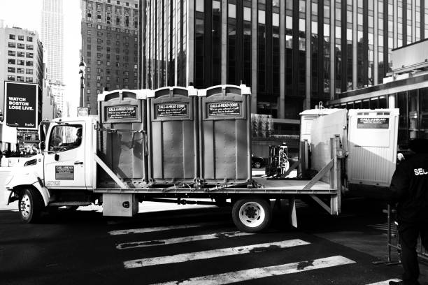 Affordable portable toilet rental in Walbridge, OH